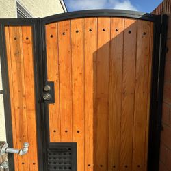 Custom Gate