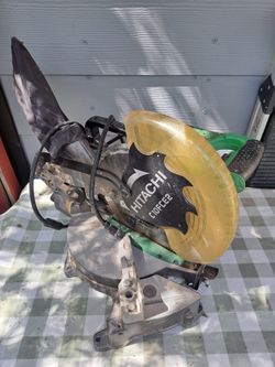Hitachi Compound Miter Saw