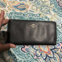 COACH LEATHER WALLET 
