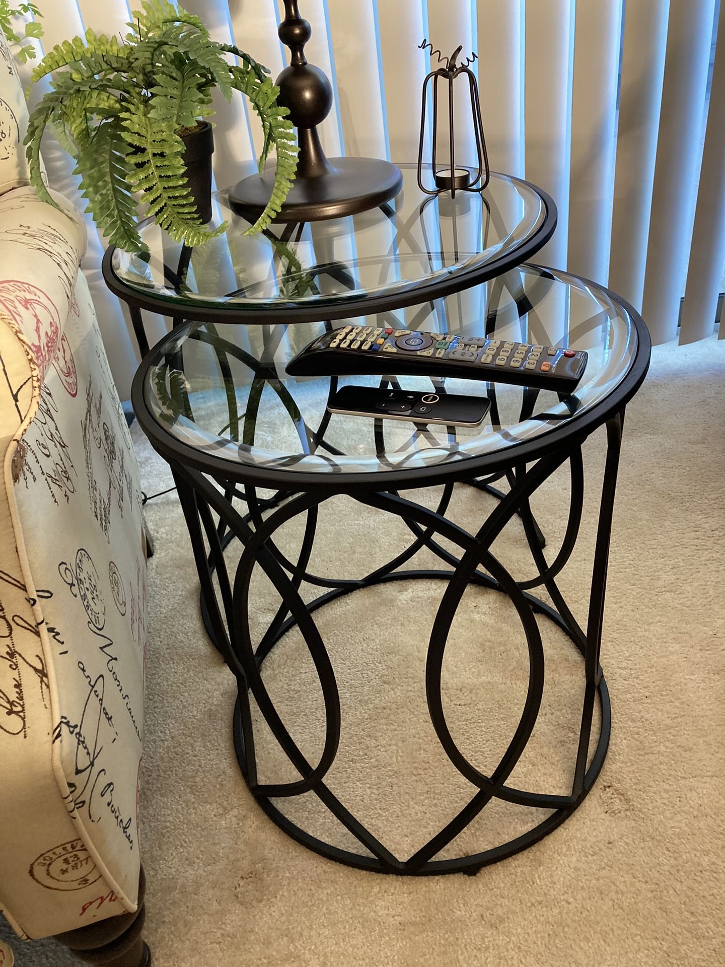 Round nesting end tables set of 2 for sale in schaumburg il offerup