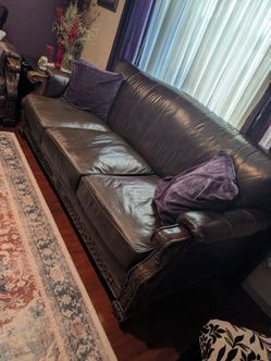 Leather sofa set