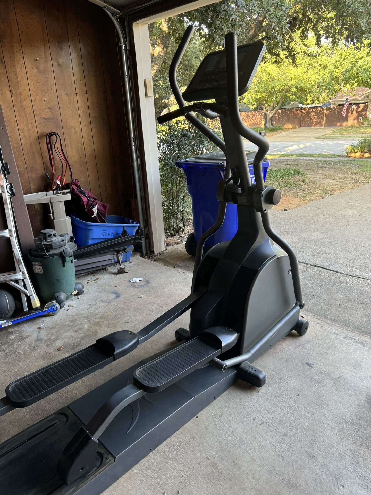 Commercial Grade Elliptical