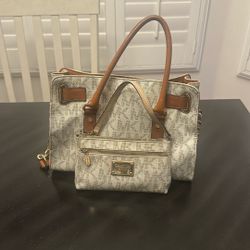 Michael Kors Authentic Signature Bag