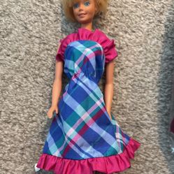 *1985 Twice as nice reversible fashions Barbie outfit 2 With 1966 Barbie 