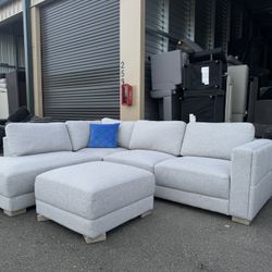 Sectional Couch 