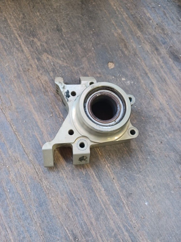 Polaris Rzr 1000 RS1 rear Bearing Carrier 