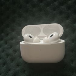 AirPods