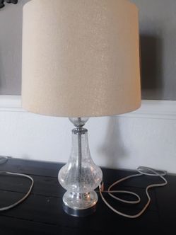 2 matching lamps