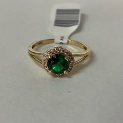 10K Gold, Green & Clear Stones Ring