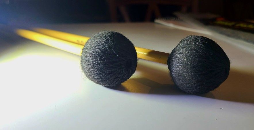 Vic Firth
M186 - Corpsmaster Multi-Application Series - Medium, Weighted Rubber Core Mallets