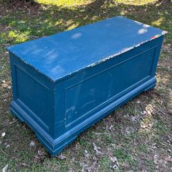 Antique Large Wood Trunk Chest Storage Coffee Table On Wheels