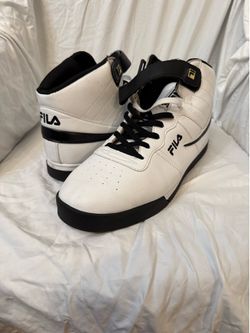 Fila Men’s Vulc 13 Mid Plus. Size 15. White/ Black.