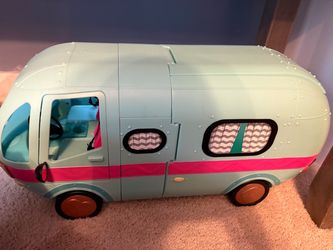 lol camper van and dolls