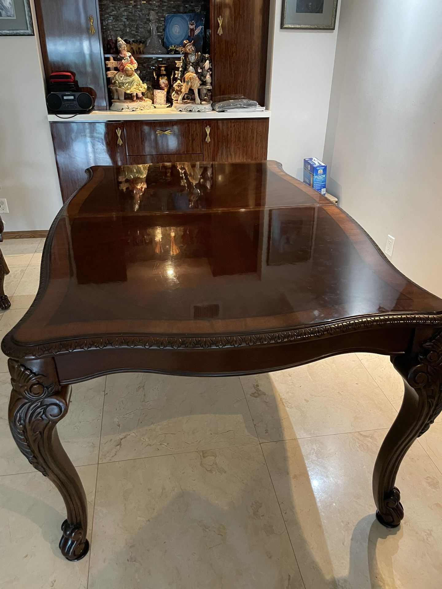 Dining Table (Extension included)
