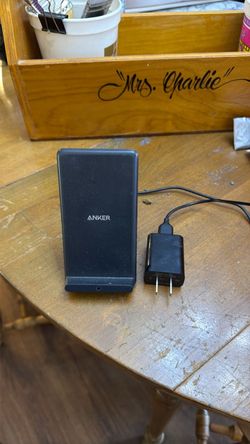 Anker Wireless Charging Stand with Adapter