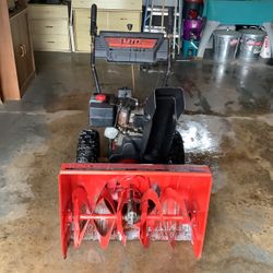 MTD Yard Machine 26” 8 Speed 2 Stage Snow Thrower/Blower With Electric Start