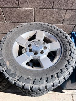 Chevy 2500 wheels