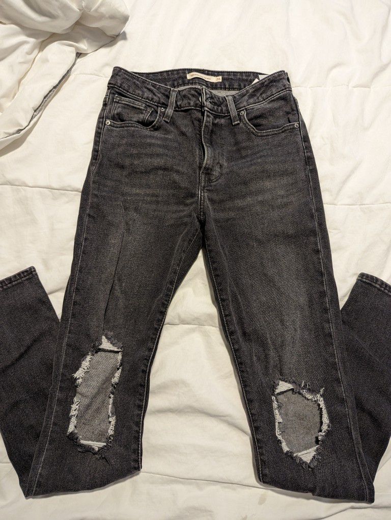 Women's Levi High Rise Skinny Jeans Size 26 for Sale in Lake Stevens, WA -  OfferUp