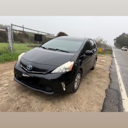 2013 Toyota Prius V 