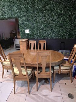 Solid wood Dinning Table