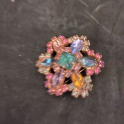 Multicolor rhinestone Pin