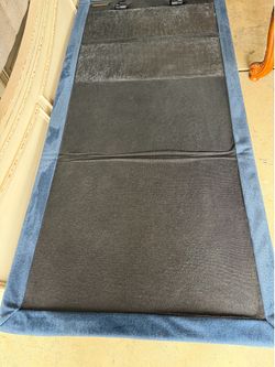 Serta Adjustable King Bed (needs 2 twin mattresses)
