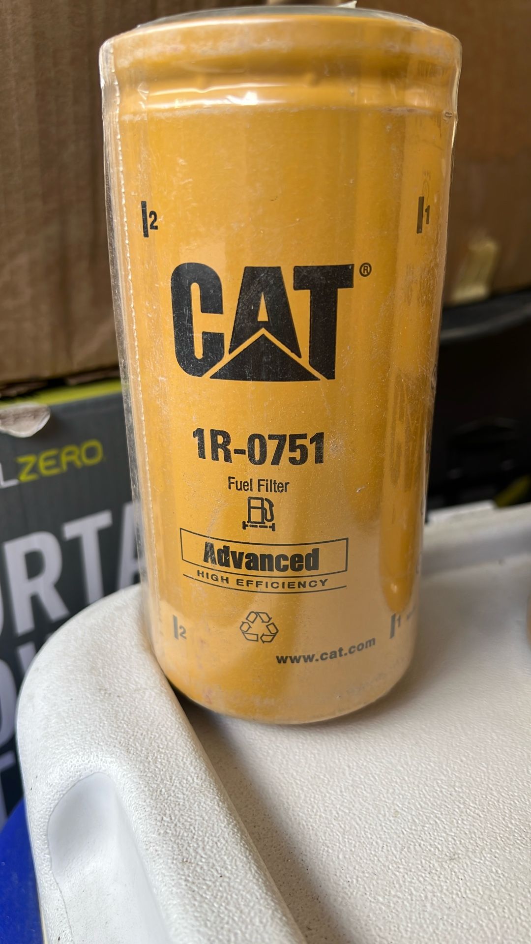 CAT FUEL FILTER - Caterpillar