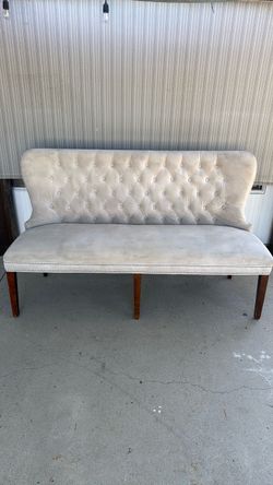 Couch with side chairs