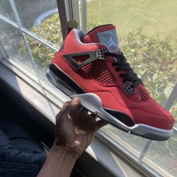 Toro Bravo 4s