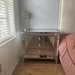 Like New Mirrored Dresser and nightstand