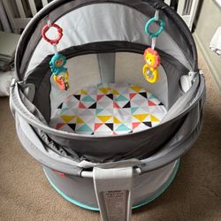 Portable Baby Bassinet Fisher Price