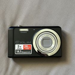 Casio Exilim EX-ZS5 Digital Camera – Used, Good Condition (Battery Included, No Charger)