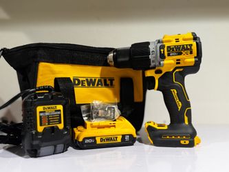 DEWALT 20V XR Compact Cordless 1/2 Hammer Drill Kit