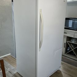 Kenmore Refrigerator 