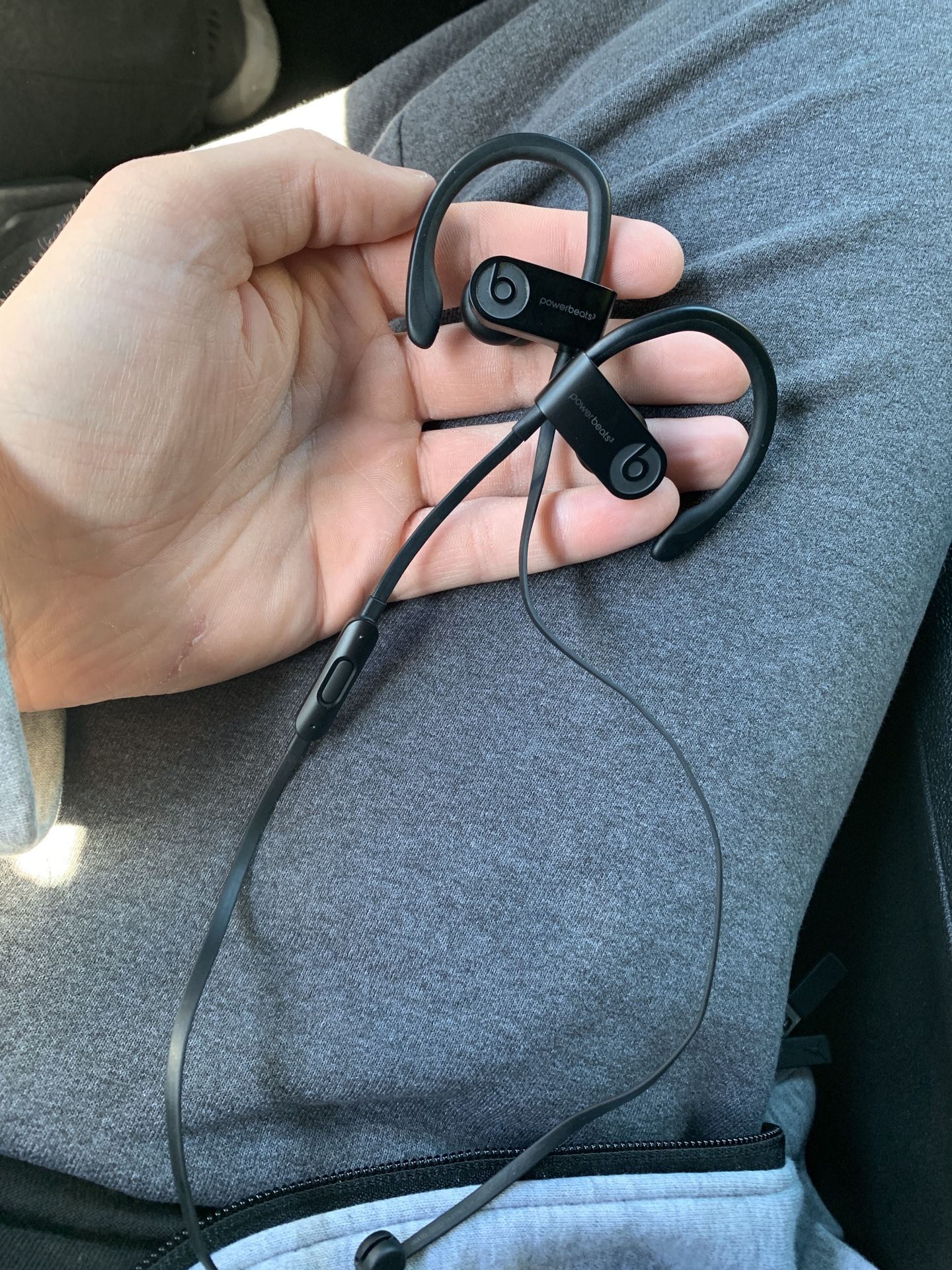 Powerbeats 3