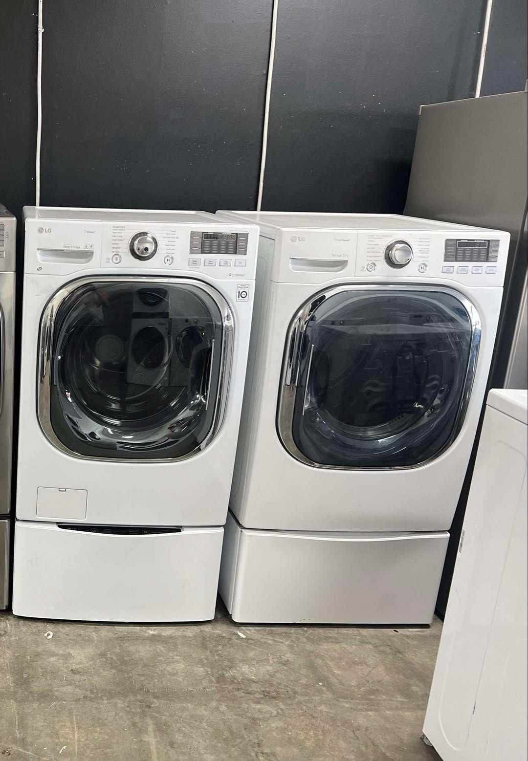 LG Washer And Dryer Set