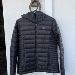 Women's Patagonia Down Sweater Hoody Jacket (S)