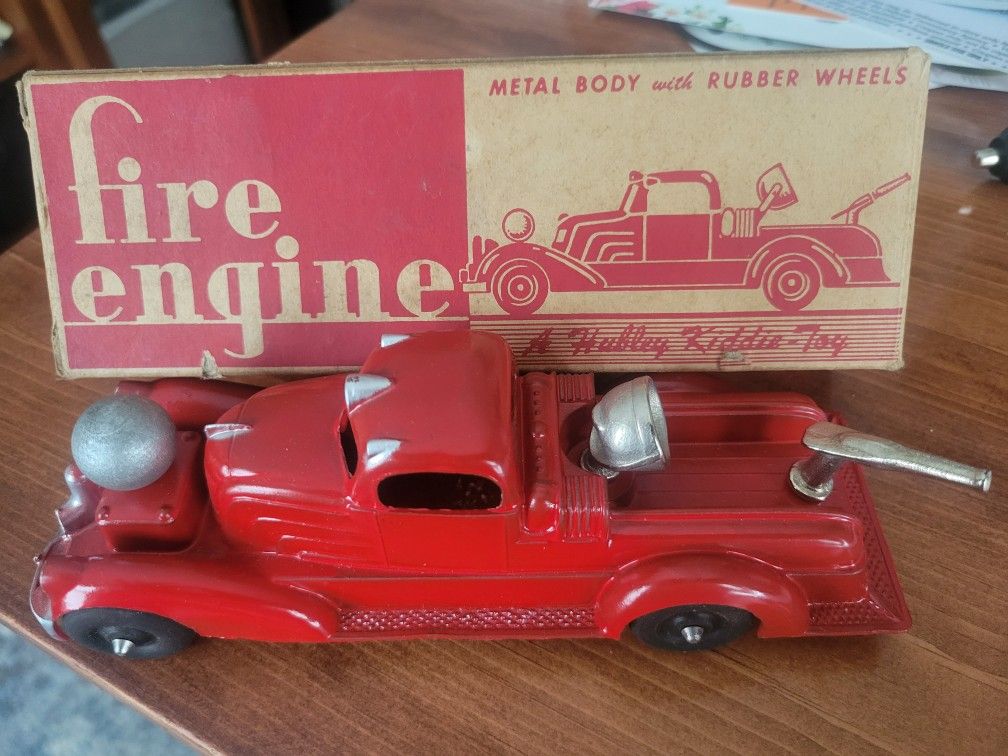 Vtg 1950's Hubley Kiddie Toy Die Cast Metal Fire Engine Complete Original Paint And Orginal Box!