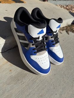 Adidas Court 24 shoes in excellent shape Men’s 12