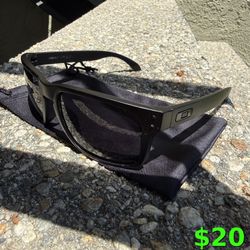 Oakley Holbrook sunglasses