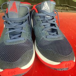 Nikes morans