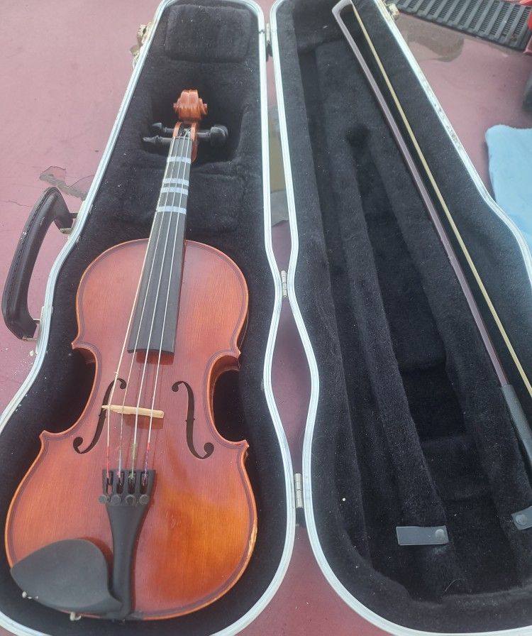 Strobel Violin