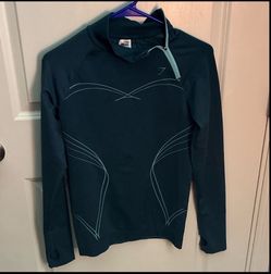 Women’s workout top