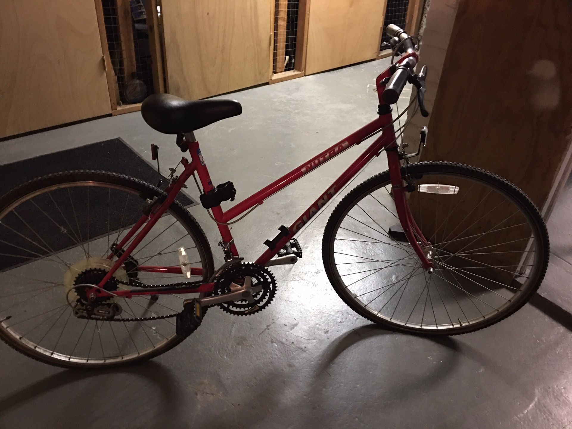 Giant Nutra Women’s Hybrid Bike- Red with upgrades