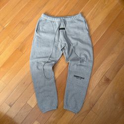 Essentials Fear of God Sweatpants (Gray, Size M)
