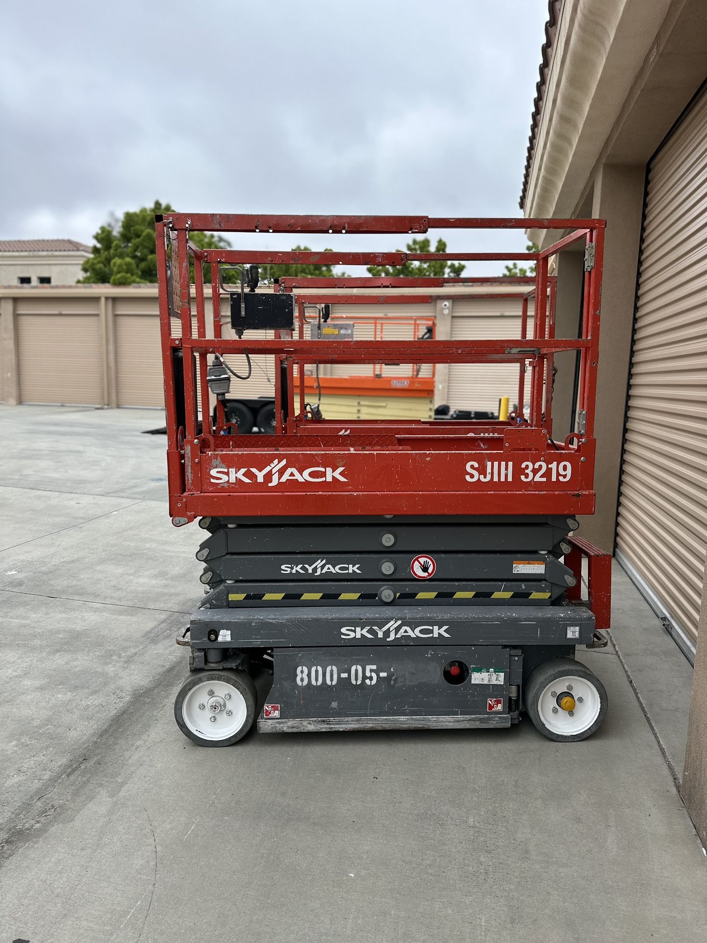 Scissor Lifts & Equipment Trailer for Sale in Las Vegas, NV OfferUp