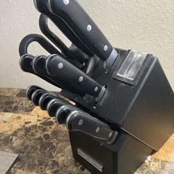 11piece knife set with shears and stsnd included