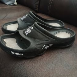 Sandals for rest