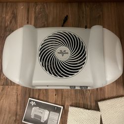 Evap40 4 Gallon Evaporative Humidifier with Adjustable Humidistat and 3 Spee