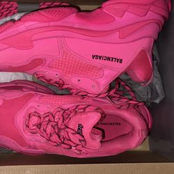 Balenciaga Triple S Trainers Fluorescent Pink Size 10 (43)